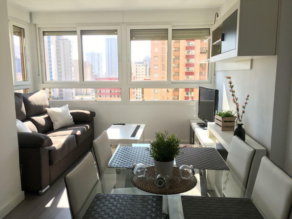 El Apartamento De Cristian Benidorm Ngoại thất bức ảnh